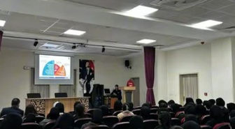 Elazığ İl Afet ve Acil Durum Müdürlüğü iki lisede afet farkındalık eğitimi verdi