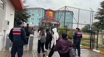 Eskişehir'de jandarma, 80 okul ve 24 servis aracını denetledi, olumsuzluk bulunmadı