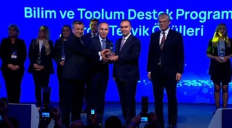 Eskişehir Eti Sosyal Bilimler Lisesi 4006 Teşvik Ödülü'nde Türkiye birincisi oldu