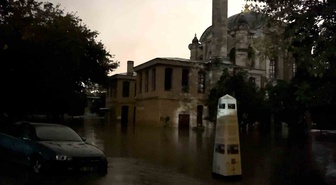 İstanbul Kağıthane'de dere taştı, Sadabad Camisi ve Sedef Atölyesi'ni su bastı