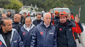 İstanbul Valisi Gül, yağışta 2 bin 500 kişinin kurtarıldığını açıkladı