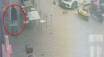 Karabük'te dükkandan para isteyen şahıs, isteği karşılanmayınca masayı devirdi