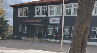 Kayseri İncesu'da meyve suyu içen 12 öğrenci zehirlenme şüphesiyle hastaneye kaldırıldı