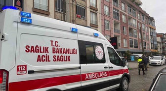 Kütahya Tavşanlı'da motosiklet yayaya çarptı, sürücü ve yaya yaralandı