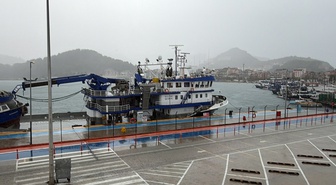 Meteoroloji'nin sarı kodlu uyarısı sonrası Bartın Amasra'da tekneler denize açılamadı