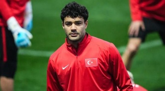 Ozan Kabak kimdir, mevkisi ne, Ozan Kabak hangi takımda oynuyor, Ozan Kabak Galatasaray'da oynadı mı, Liverpool’da oynadı mı?