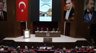 Prof. İpşirli, Balkan sempozyumunda Osmanlı ulemasının rolünü anlattı