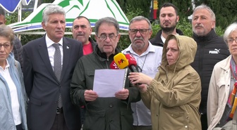 Rize'de YENİ Parti ve STK'lar Halk TV'ye kayyum kararını protesto etti