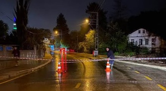 Sakarya'da sağanak sonrası Akyazı-Karapürçek yolundaki Kepekli Köprüsü kapatıldı