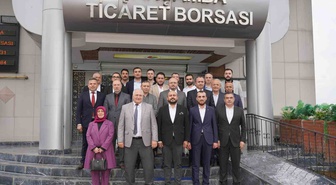 Samsun Çarşamba'da daire amirleri, Borsa Başkanı Yılmaz'a hayırlı olsun dedi.