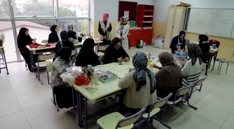 Samsun'da İyilik Atölyesi'nde üretilen ürünlerin geliri 55 yetime yardım ulaştırdı