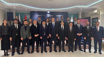 Bakan Bayraktar, Moskova'da 'Hane' isimli İslam Sanatları Sergisi'ni açtı