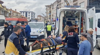Çorum Alaca'da otomobilin çarptığı yaya hastaneye kaldırıldı, hayati tehlikesi yok