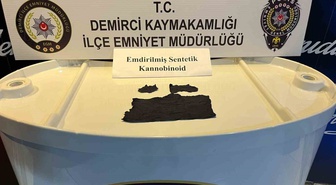 Demirci'de araçta bin içimlik sentetik kannabinoid ele geçirildi, şüpheli tutuklandı
