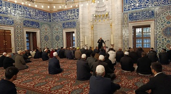 Edirne'de sabah namazı buluşmasına eski Diyanet İşleri Başkan Yrd. İşliyen katıldı