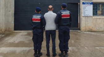 JASAT, Bafra'da 15 yıl hapis cezasıyla aranan şahsı operasyonla yakaladı