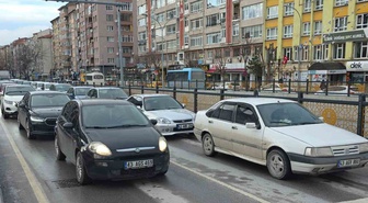 Kütahya'da otomobil artışı 10 yılda yüzde 34,4'te kaldı, Türkiye'de yüzde 64,1 oldu