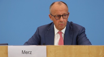 Almanya Başbakanı Merz, 2028'e kadar 800 milyar avroluk yatırım taahhüdünü açıkladı