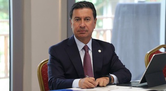 Muğla Büyükşehir Belediye Başkanı Ahmet Aras, CHP'den ayrılıp bağımsız oldu