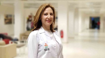 Prof. Dr. Çelik, aile öyküsü olmayan kadınların meme kanseri riski taşıdığını söyledi
