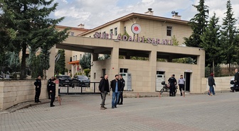 Siirt Baykan'da kadının öldürülmesi davasında 5 sanık hakim karşısına çıktı