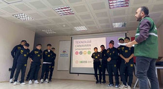 Yeşilay ve TFF Bayburt'ta İmam Hatip sporcularına bağımlılık eğitimi verdi