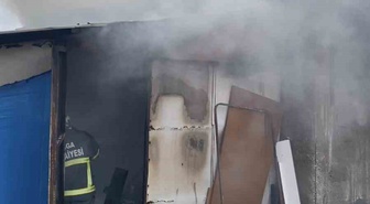 Çanakkale Biga'da marangoz atölyesinde çıkan yangın itfaiye ekiplerince söndürüldü