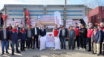Çanakkale'de 55 üreticiye 62 bin 500 kilogram sertifikalı buğday tohumu dağıtıldı
