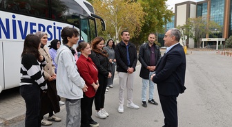 ERÜ yeni öğrencileri Kayseri Kültür Yolu Turu'nda şehirle tanıştırdı