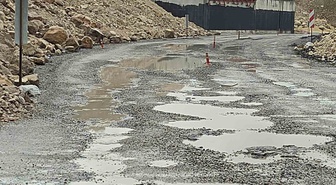 Eskişehir'de çukurlu Seyitgazi-Kırka yolu için onarım talep ediliyor