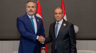 Fidan, Bağdat'ta İslam İşbirliği Teşkilatı toplantısında Mısırlı mevkidaşıyla görüştü