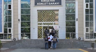 Kırşehir'de çeşitli suçlardan gözaltına alınan 5 şüpheliden 3'ü tutuklandı