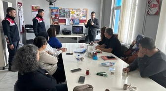 Sinop'ta Abalı İlkokulu ve Ortaokulunda öğrencilere siber farkındalık eğitimi verildi