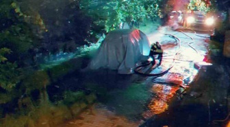 Trabzon Araklı'da park halindeki elektrikli otomobil yanarak kullanılamaz hale geldi