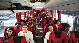 Adilcevaz'da 65 başarılı öğrenci İstanbul ve Çanakkale gezisine uğurlandı