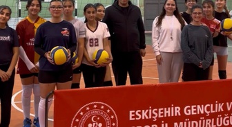 Beylikova'da spor kursları sürerken Gençlik Merkezi üye sayısı 900'ü aştı