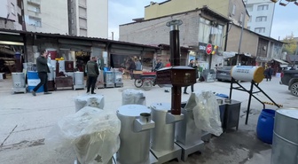 Hakkari Yüksekova'da soba fiyatları 15 bin liraya ulaştı, yurttaş zorlanıyor
