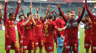Kocaelispor Göztepe'ye 2-1 yenildi, bu sezon sahasındaki ilk yenilgisini yaşadı
