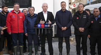 Vali Gül, Ayazağa'da selde aranan 3 kişi için arama çalışmalarını inceledi