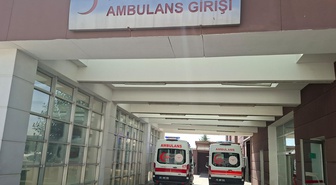 Adıyaman'da dengesini kaybederek merdiven boşluğuna düşen işçi ağır yaralandı