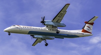 Austrian Airlines uçağı bomba ihbarıyla Sofya'ya acil indi, 51 yolcu tahliye edildi