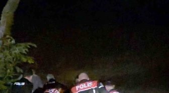 Bartın'da ırmağa atlayan kişi ekiplerin müdahalesiyle boğulmaktan kurtarıldı