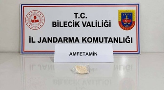 Bilecik Yenipazar'da jandarmanın durdurduğu araçta 2 gram amfetamin bulundu