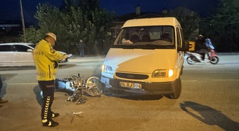 Bolu'da minibüsle motosiklet çarpıştı, kazada 1 kişi yaralandı