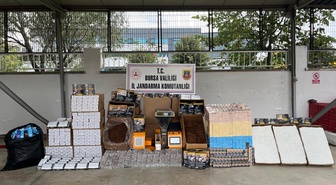 Bursa'da kaçakçılık operasyonunda 122 kilo tütün ele geçirildi, 2 şüpheli tutuklandı