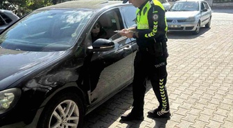 Denizli Çal'da polis trafik ve dolandırıcılık konusunda vatandaşları bilgilendirdi