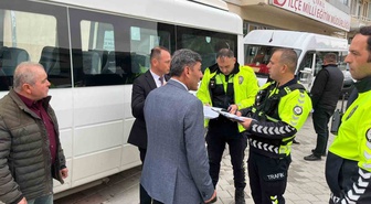 Denizli Çivril'de öğrenci servisleri denetlendi, güvenlik ekipmanları kontrol edildi