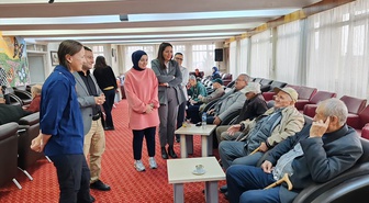 Edirne Huzurevi'nde kalan yaşlılara ağız ve diş sağlığı taraması gerçekleştirildi