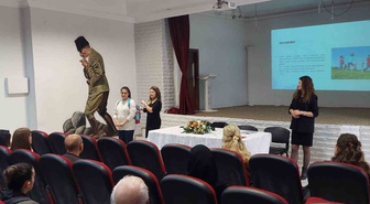 Eskişehir'de velilere 'Okul ve Aile' interaktif semineri düzenlendi