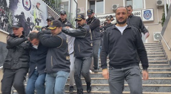 İstanbul'da 3 ilçedeki kundaklama ve saldırı soruşturmasında 15 şüpheli yakalandı